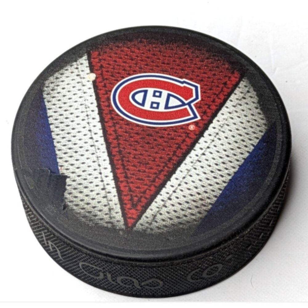 NHL Montreal Canadiens Inglasco Official Licensed puck